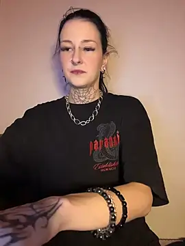 Seductively4 20 online show from April 19, 2026, 7:27 pm