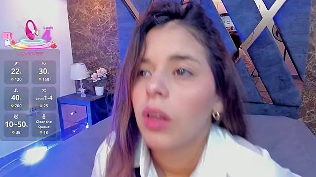 bianca vega  online show from December 15, 2025, 11:14 am