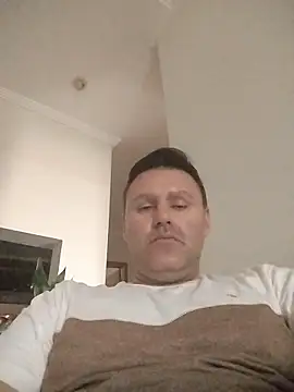 LeoMaduroSP online show from December 1, 2025, 6:24 pm