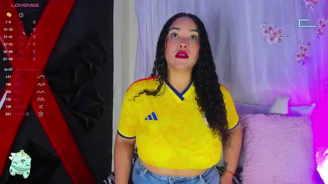 Snapshot of ivonne_diaz1 chatting on June 27, 2026, 8:36 pm ivonne diaz1 online show from June 27, 2026, 8:36 pm