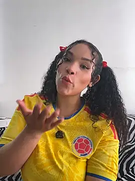 Snapshot of ivonne_diaz1 chatting on July 7, 2026, 6:45 pm ivonne diaz1 online show from July 7, 2026, 6:45 pm
