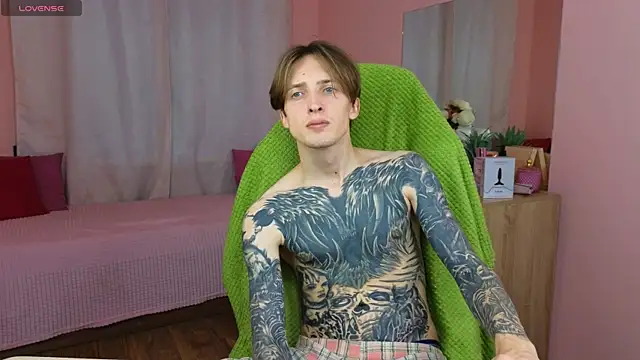 Martin Jin online show from September 13, 2025, 12:38 pm