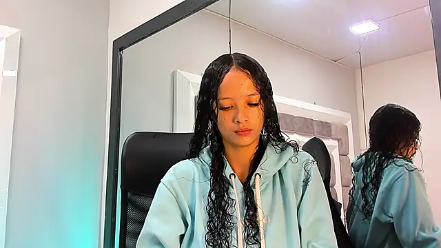 JuliettaBleer online show from October 6, 2025, 11:51 am