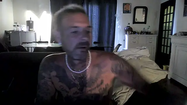 Snapshot of soumisdeblake83 chatting on June 22, 2026, 7:16 am soumisdeblake83 online show from June 22, 2026, 7:16 am