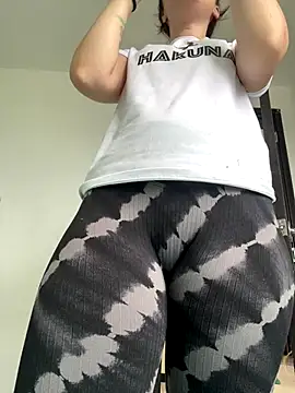 Megan colsom online show from October 30, 2025, 5:35 pm