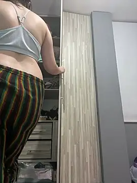 Megan colsom online show from February 8, 2026, 3:32 am