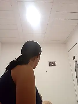 Samantha hotly online show from April 19, 2026, 9:41 am