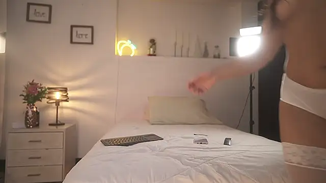 ximena cortez 03 online show from October 30, 2025, 1:51 am