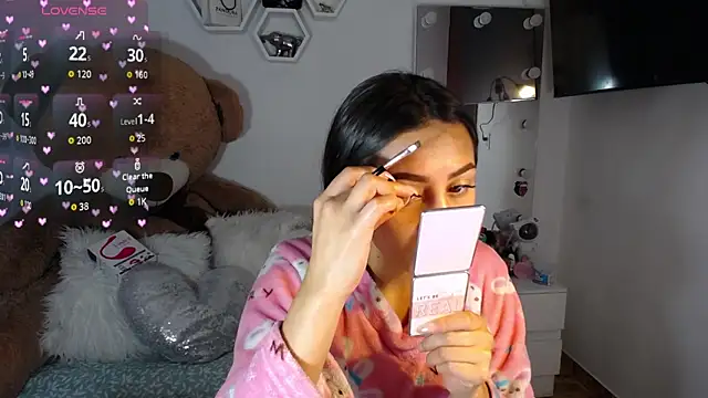 channel-rose1 online show from November 3, 2025, 12:28 pm