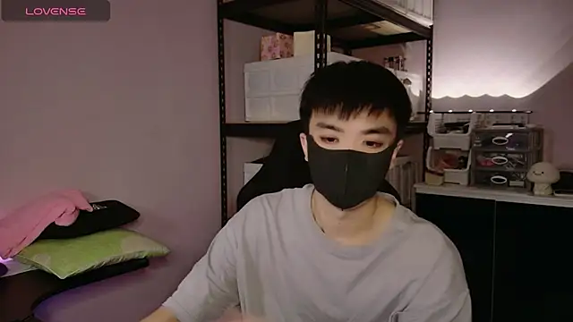 doggyman523 online show from November 24, 2025, 5:12 pm