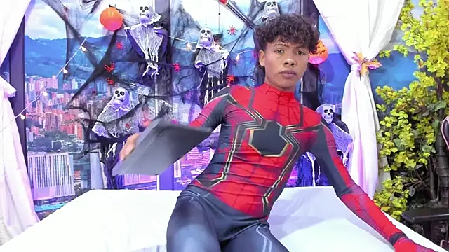 MilthonDelis online show from October 21, 2025, 3:40 am