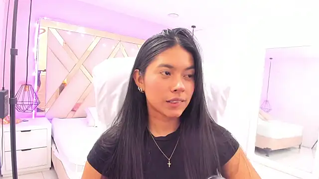 Snapshot of samantaa_shy chatting on May 5, 2026, 1:57 am samantaa shy online show from May 5, 2026, 1:57 am
