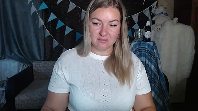 NikaSkylink online show from September 25, 2025, 3:43 am