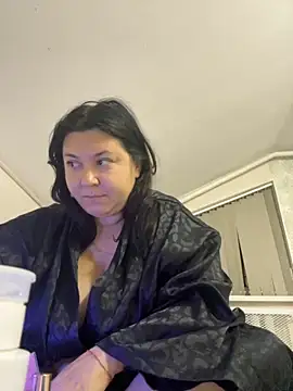 Liza Will online show from October 25, 2025, 9:53 pm