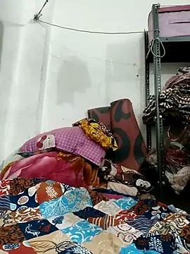 Cuty siya 143 online show from April 21, 2026, 3:02 am