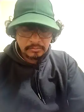 Satantin online show from November 5, 2025, 1:11 pm