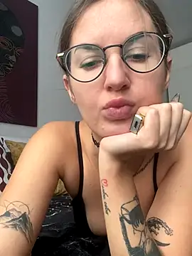 ElizabetBlack online show from September 30, 2025, 8:30 am