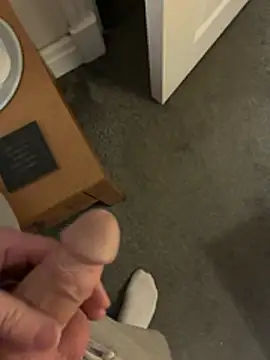 Woodchip online show from April 1, 2026, 7:22 pm