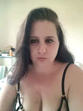 Mlle-S online show from April 19, 2026, 7:51 am