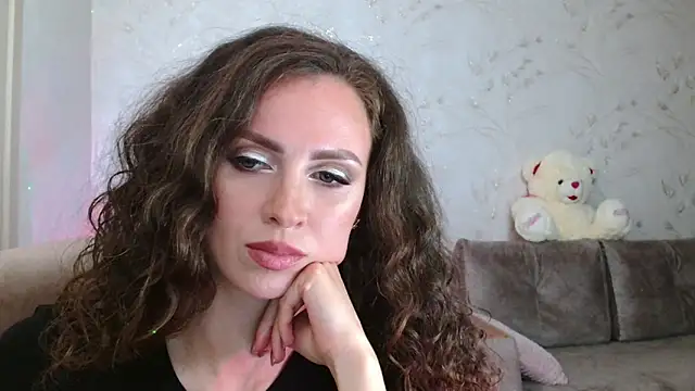 Amber Carrol online show from April 21, 2026, 5:28 pm