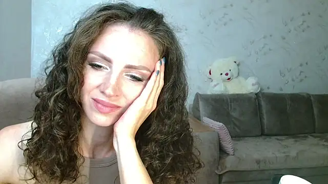 Snapshot of Amber_Carrol chatting on July 16, 2026, 4:35 pm Amber Carrol online show from July 16, 2026, 4:35 pm