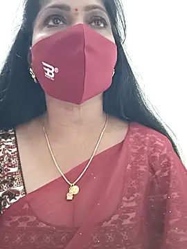 shivani27 online show from November 25, 2025, 9:15 pm