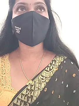 shivani27 online show from December 23, 2025, 10:13 am