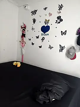 AntonelaMorriz online show from December 17, 2025, 8:09 am