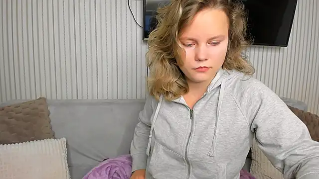 Snapshot of milalapka chatting on October 11, 2025, 6:12 am milalapka online show from October 11, 2025, 6:12 am