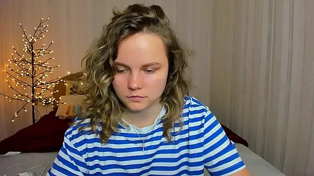 Snapshot of milalapka chatting on November 27, 2025, 1:02 pm milalapka online show from November 27, 2025, 1:02 pm