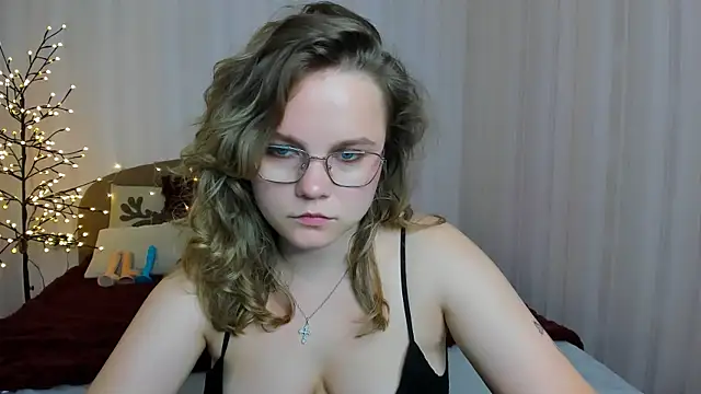 Snapshot of milalapka chatting on November 28, 2025, 2:25 am milalapka online show from November 28, 2025, 2:25 am