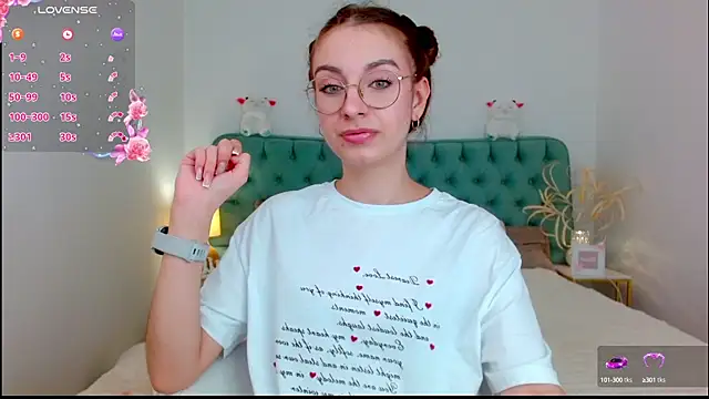 Real cutie1 online show from September 10, 2025, 8:53 pm