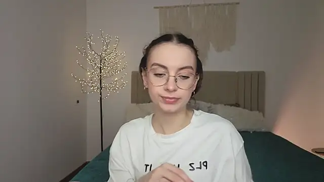 Real cutie1 online show from April 2, 2026, 12:36 pm