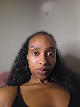 Snapshot of Hazel_Dollxx chatting on May 29, 2026, 11:25 pm Hazel Dollxx online show from May 29, 2026, 11:25 pm