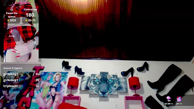 blondehot5v online show from October 3, 2025, 12:24 pm