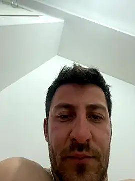 emredenizz07 online show from October 10, 2025, 10:53 pm