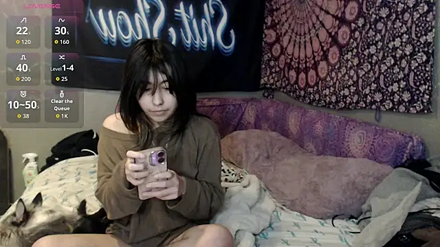 London Ray online show from September 24, 2025, 9:01 am