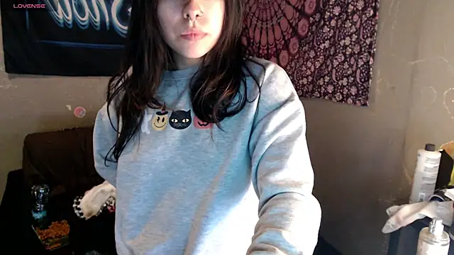 London Ray online show from April 3, 2026, 12:19 am