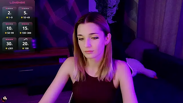 Sandy Belle online show from September 15, 2025, 1:11 pm