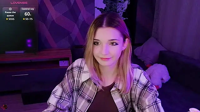 Sandy Belle online show from October 7, 2025, 10:40 pm