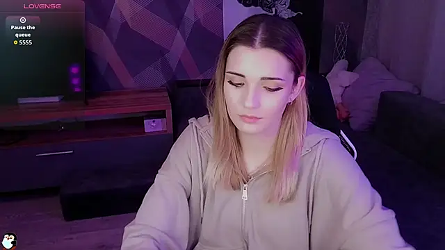 Sandy Belle online show from November 14, 2025, 5:33 pm