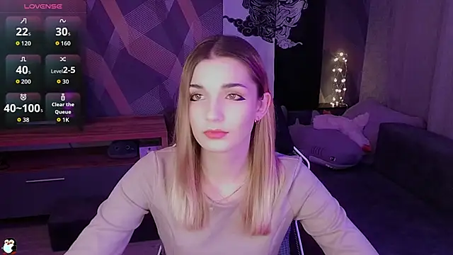 Sandy Belle online show from November 28, 2025, 10:45 pm