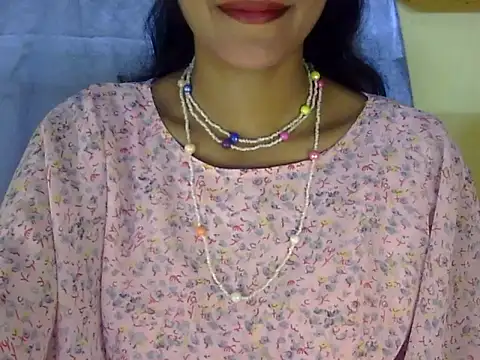 zara Khan0 online show from September 11, 2025, 2:22 am