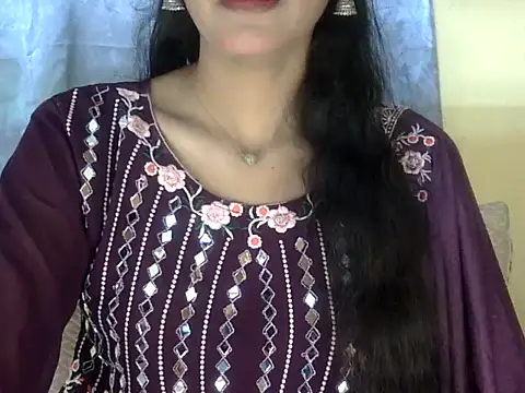 zara Khan0 online show from September 14, 2025, 2:44 am