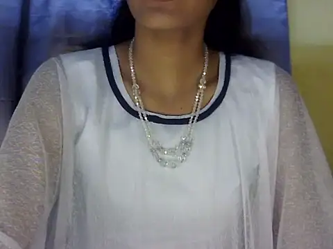 zara Khan0 online show from September 17, 2025, 2:08 pm