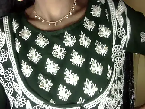 zara Khan0 online show from September 27, 2025, 5:18 pm