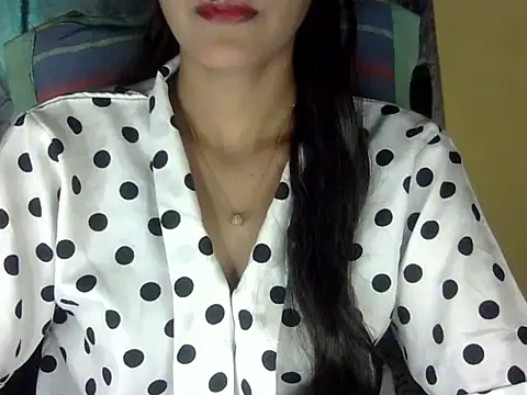 zara Khan0 online show from October 17, 2025, 3:31 am