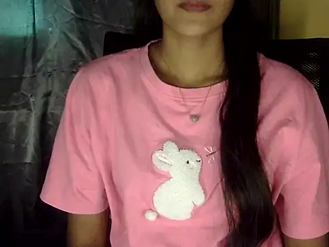 zara Khan0 online show from December 3, 2025, 4:20 am