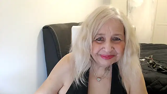 SusiLifeXXX online show from March 16, 2026, 8:24 pm