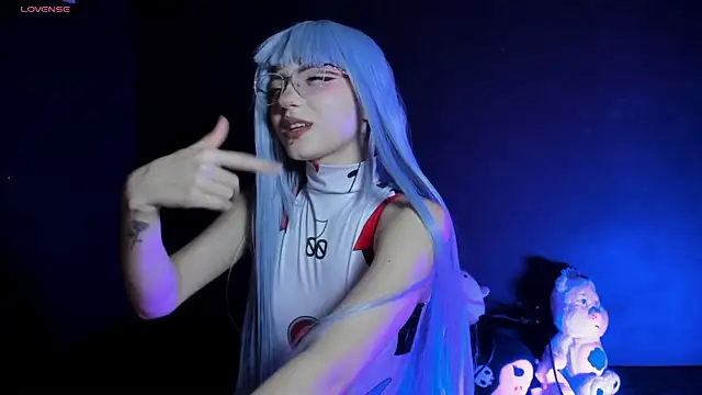 madiixwatson online show from September 20, 2025, 10:16 am